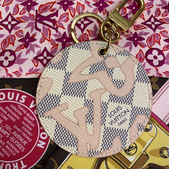 LOUIS VUITTON Limited Edition Damier Azur Tahitienne Bag Charm Key Ring - Picture 1 of 6